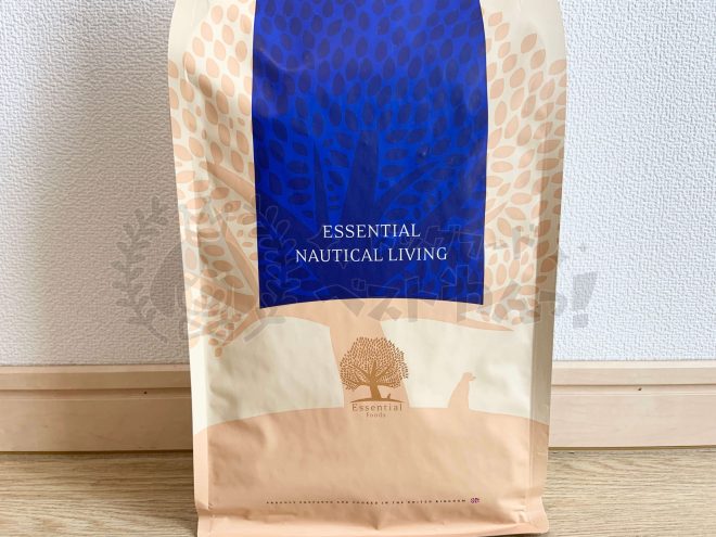 エッセンシャルドックフードの前面