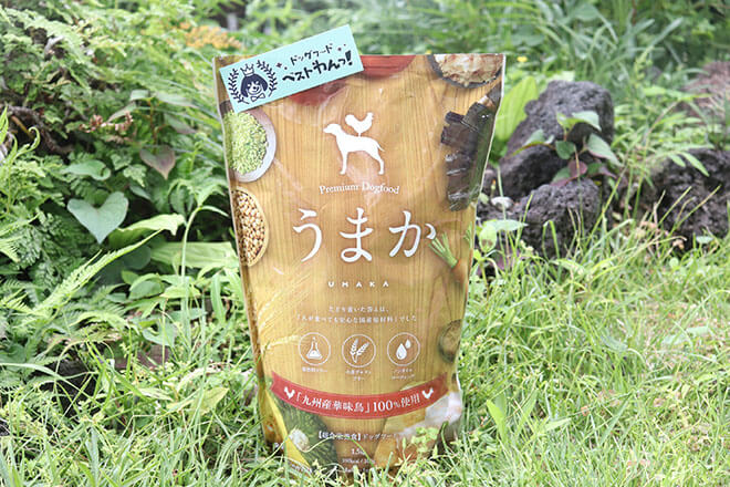 うまかドッグフードのパッケージ