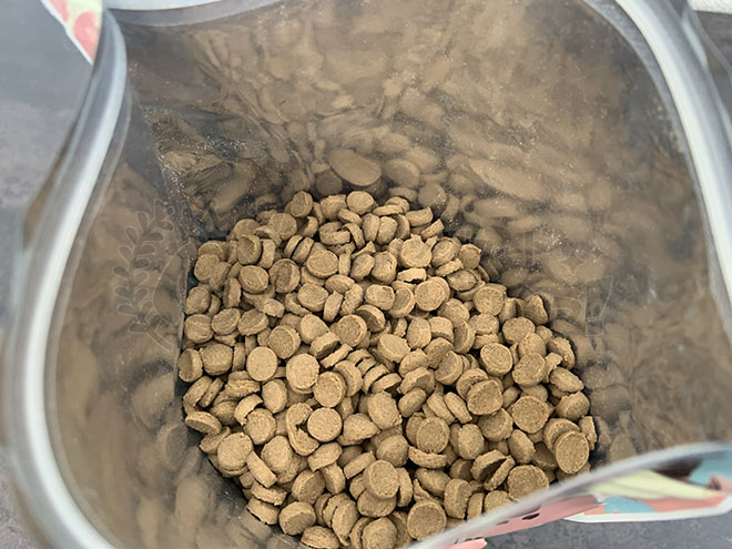 ポンポンデリドッグフードの中身